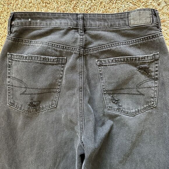 American Eagle Womens Size 8 Black Mom Straight Jean Distressed Denim‎ - Picture 4 of 6